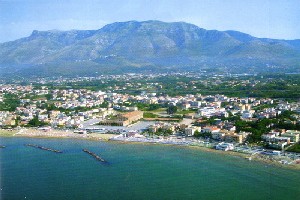 We are continually refining and adding to our portfolio of Nice Places to stay in Italy, so visit our site regularly to find somewhere just that little bit special. All our places to stay are presented with photos and descriptions taken and selected by us personally to give an impression as true to the reality as we can. All places are chosen by our team here in Italy for their combination of price, quality, charm and location. We work in partnership with family run hotels, guest houses and self-catering accommodations. This is NOT an unverified 'web portal' or online directory - we select only those places which we believe make excellent places to base a 1 week holiday or longer.